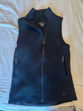 Nike Black Therma-Fit Sleeveless Zip Vest